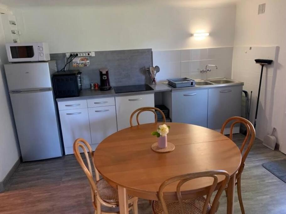 Appartement F1 25M² Les Farges  外观 照片